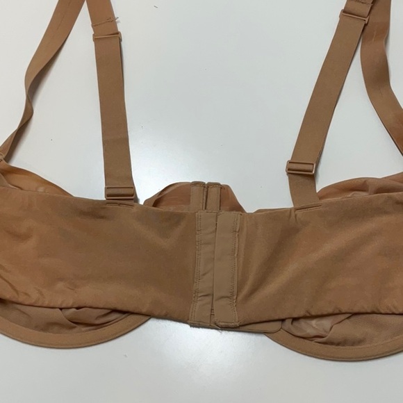 SKIMS NO SHOW Unlined Balconette Bra 42DD Ohcre - Picture 7 of 12